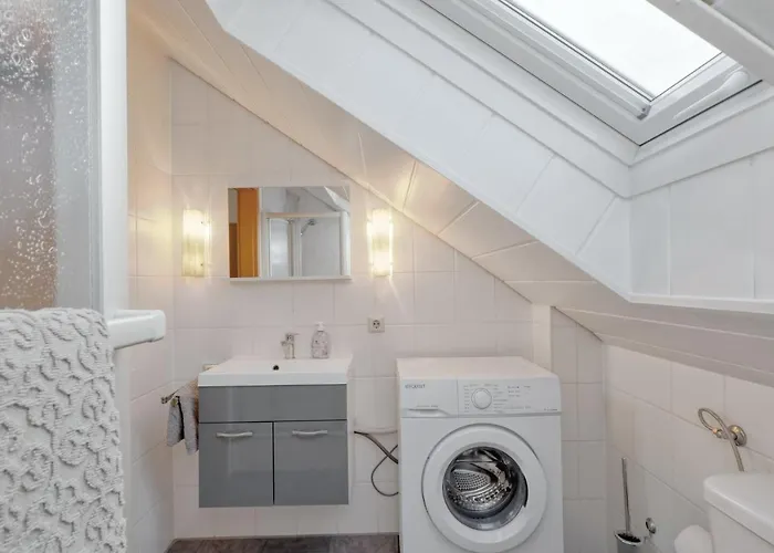 Seepark Bei Anne Mit Sauna Semesterbostad *